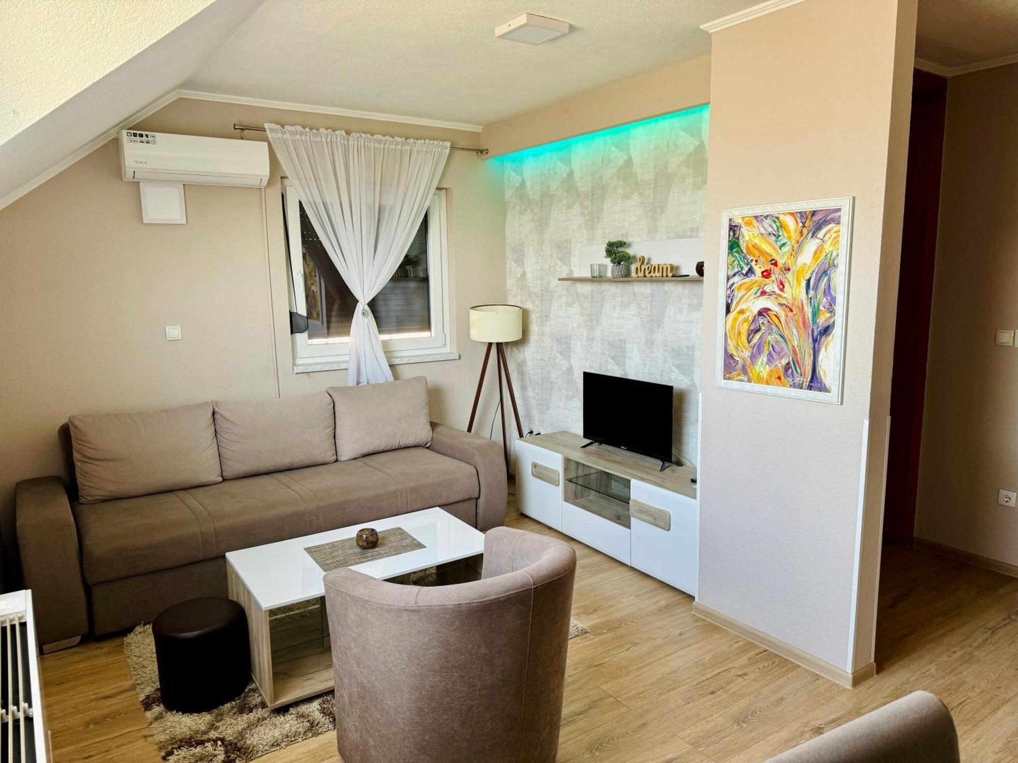 Gradiska Na Savi Apartmani I Sobe מראה חיצוני תמונה
