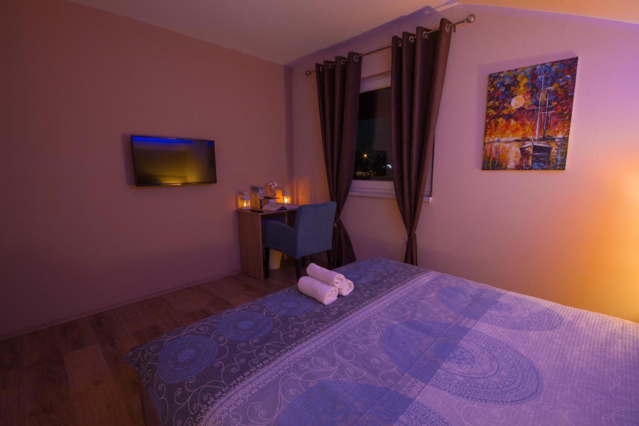 Gradiska Na Savi Apartmani I Sobe מראה חיצוני תמונה